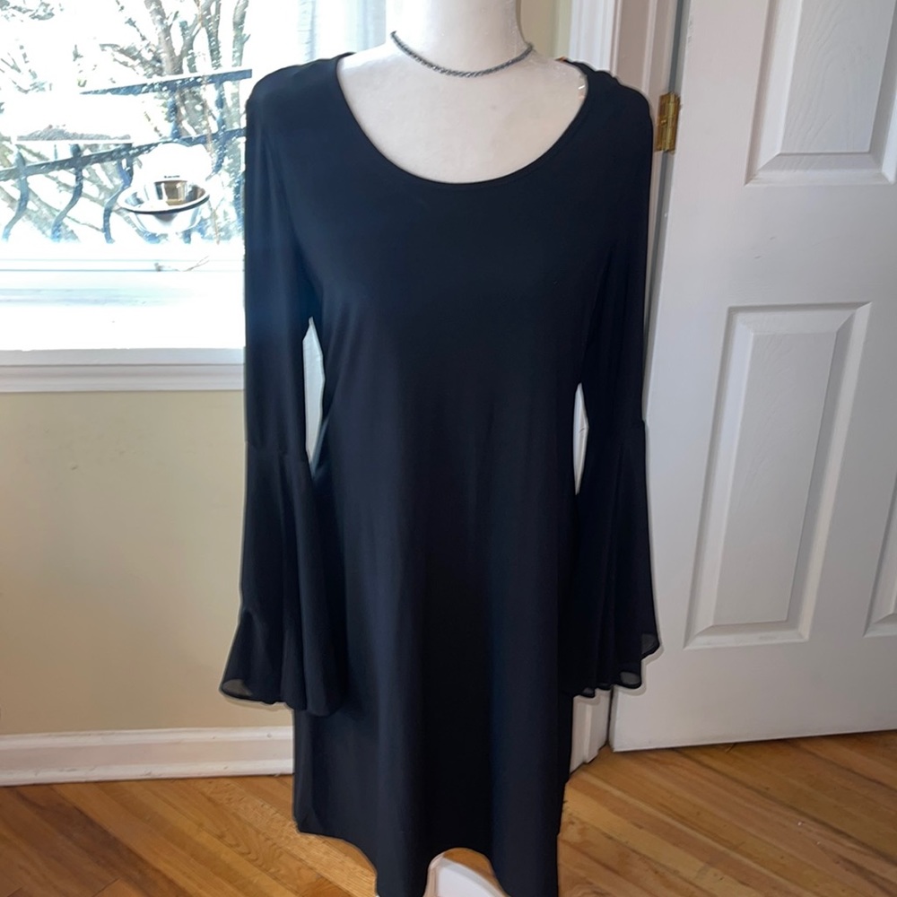 EUC Catherine/Catherine Malandrino black Large (10-12) sheet bell sleeve dress